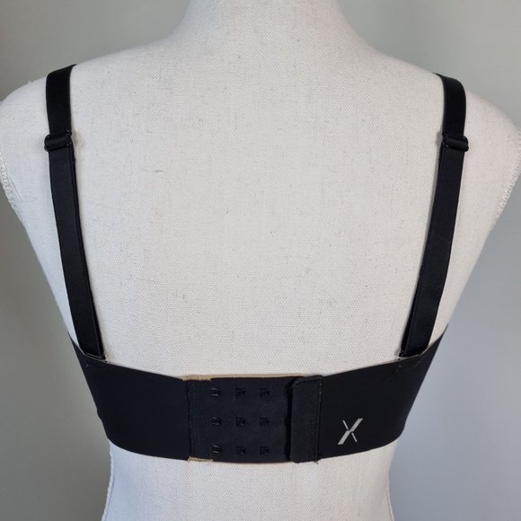 Knix Reversible Evolution Bra Size 4 - Picture 3 of 9